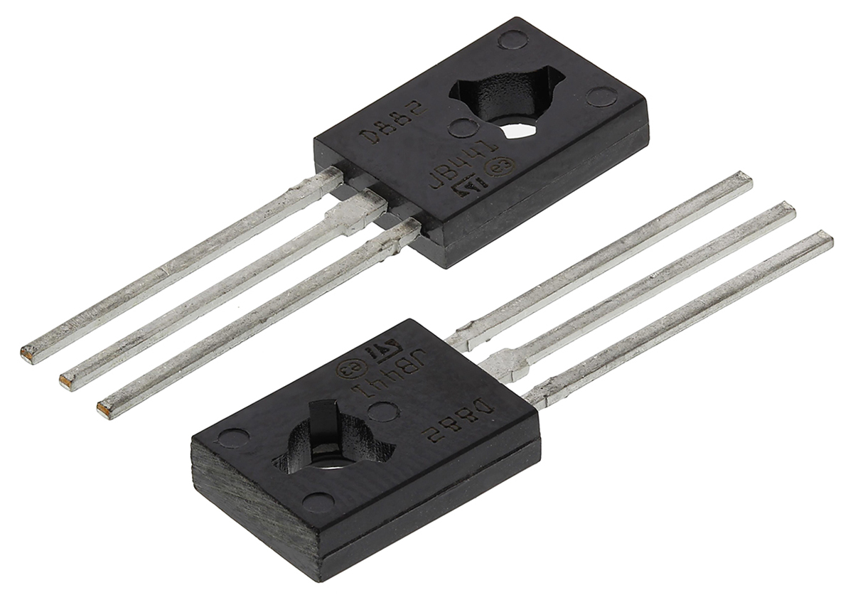 STMicroelectronics 2SD882 NPN Transistor, 3 A, 30 V, 3-Pin SOT-32