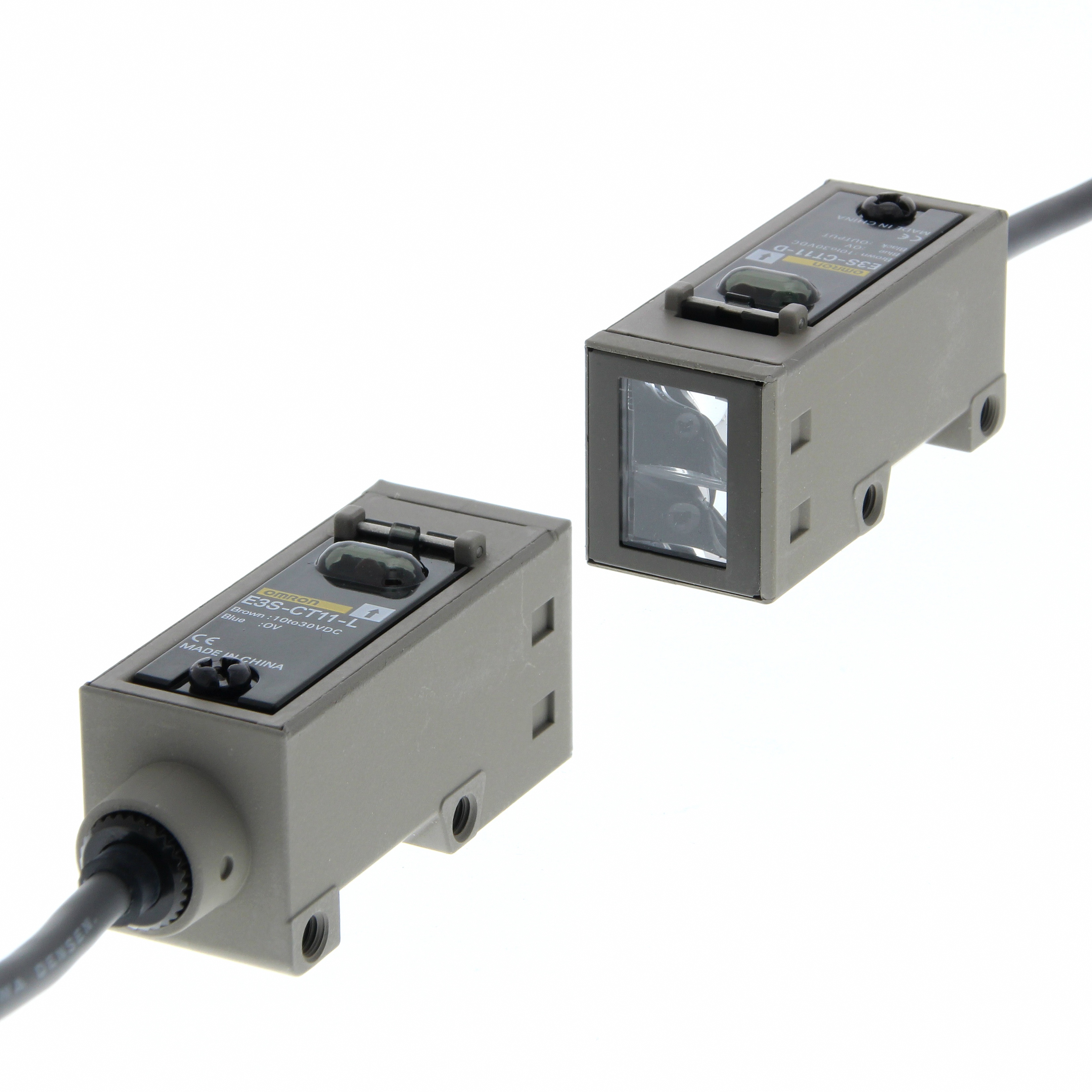 Omron Through Beam Photoelectric Sensor, 30 m Detection Range