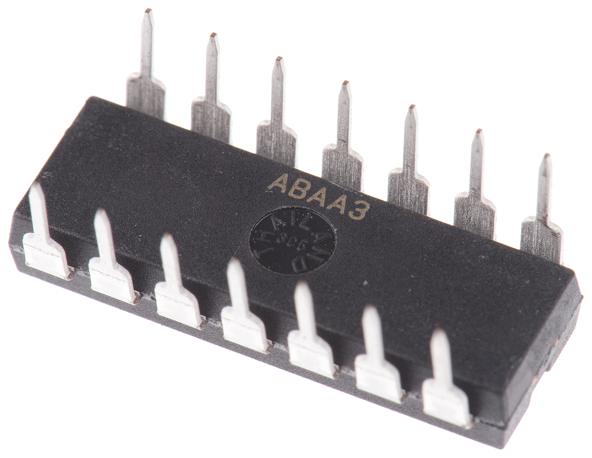 Microchip, Quad 12-bit- ADC 100ksps, 14-Pin PDIP