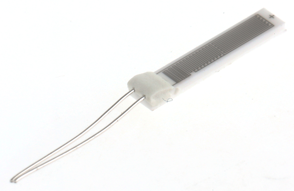 RS PRO PT100 RTD Sensor, 2mm Dia, 10mm Long, 2 Wire, Chip, Classe A +600°C Max