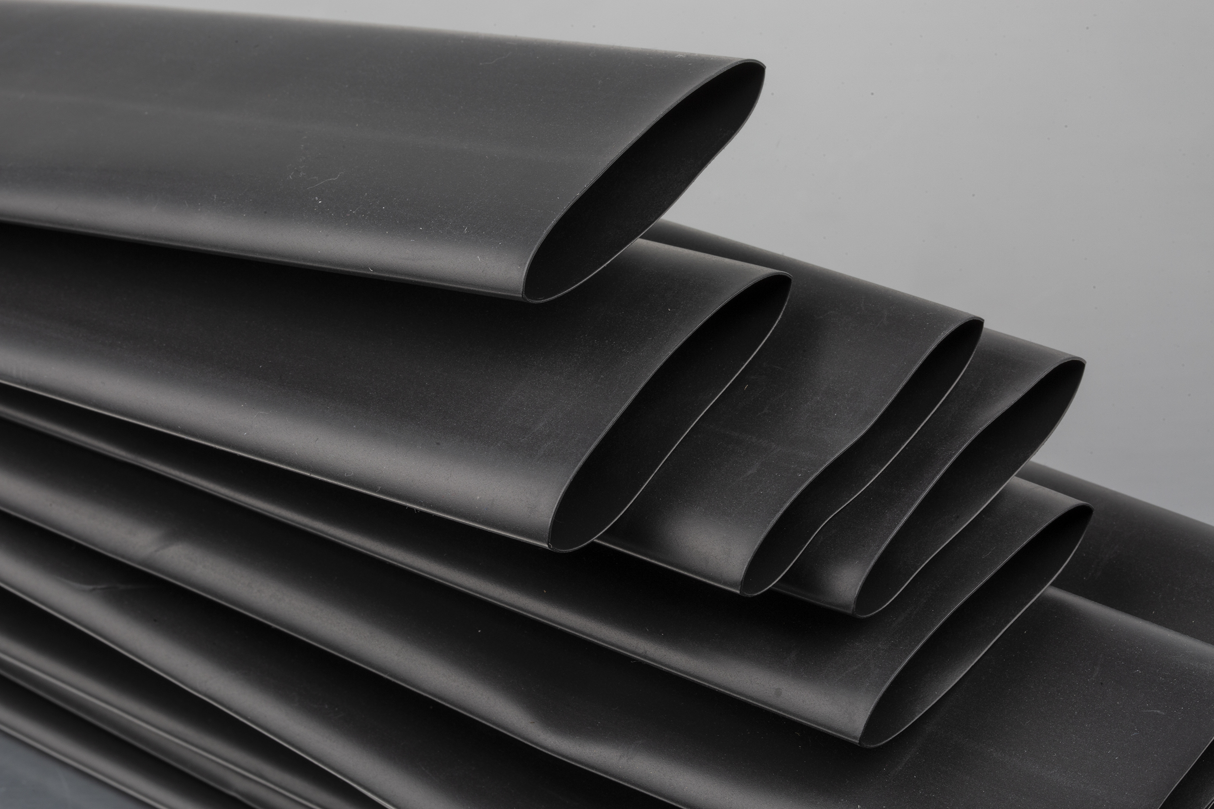 RS PRO Heat Shrink Tubing, Black 38.1mm Sleeve Dia. x 1.2m Length 2:1 Ratio