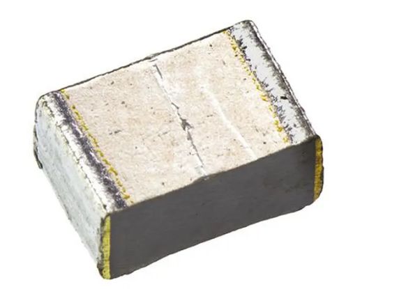 Panasonic ECHU(X) Film Capacitor, 50V dc, 2%, 100nF, Surface Mount