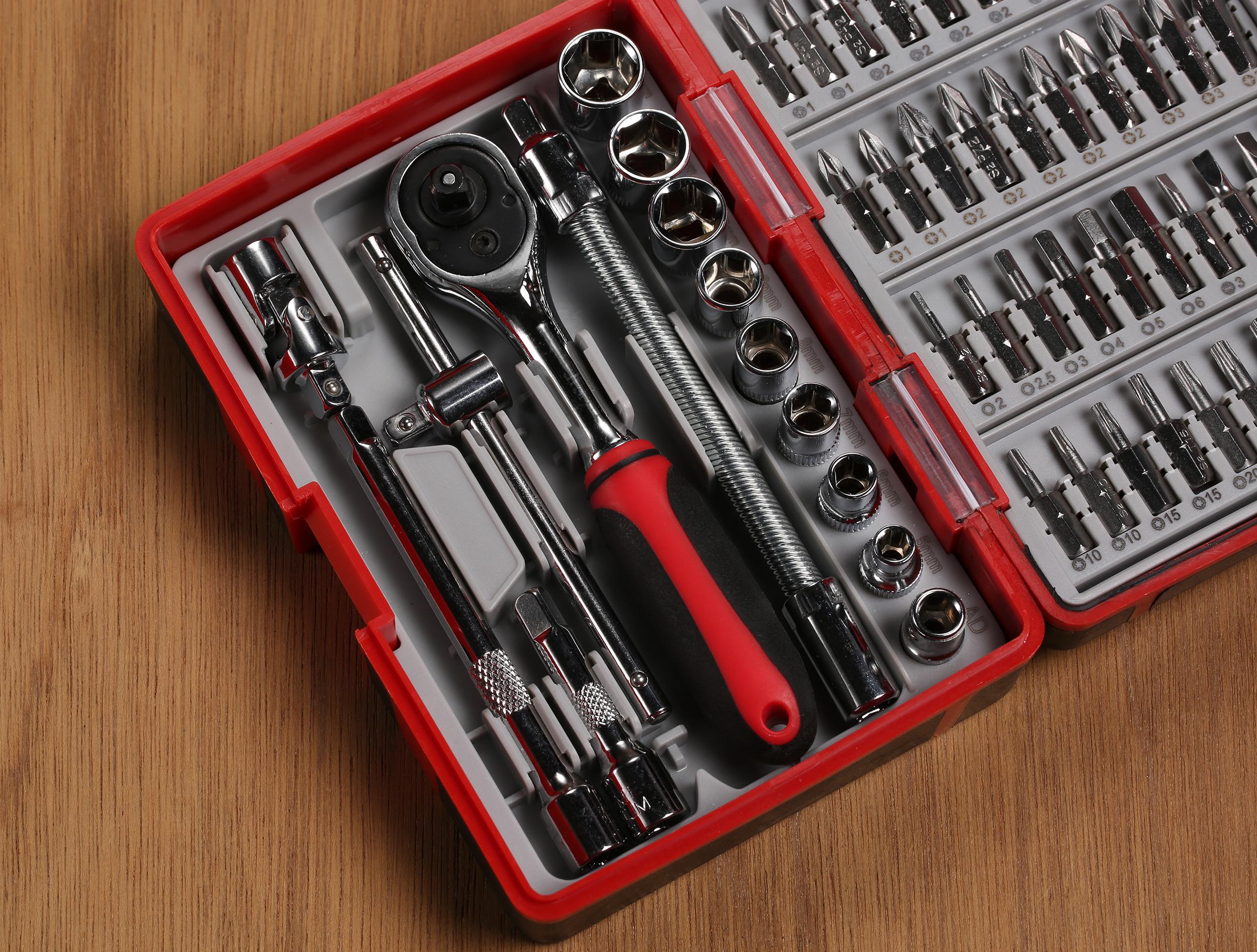 RS PRO 55-Piece Metric 1/4 in Standard Socket/Bit Set with Ratchet