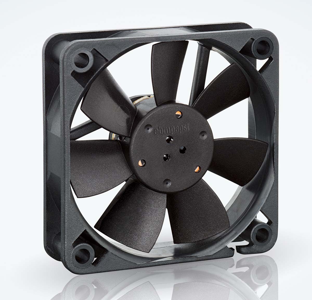 ebm-papst 600 F Series Axial Fan, 12 V dc, DC Operation, 15m³/h, 330mW, IP20, 60 x 60 x 15mm