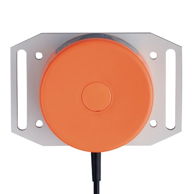 ifm electronic Inductive Smooth Barrel Proximity Sensor, 70 mm Detection, PNP NO, 10 → 36 V dc