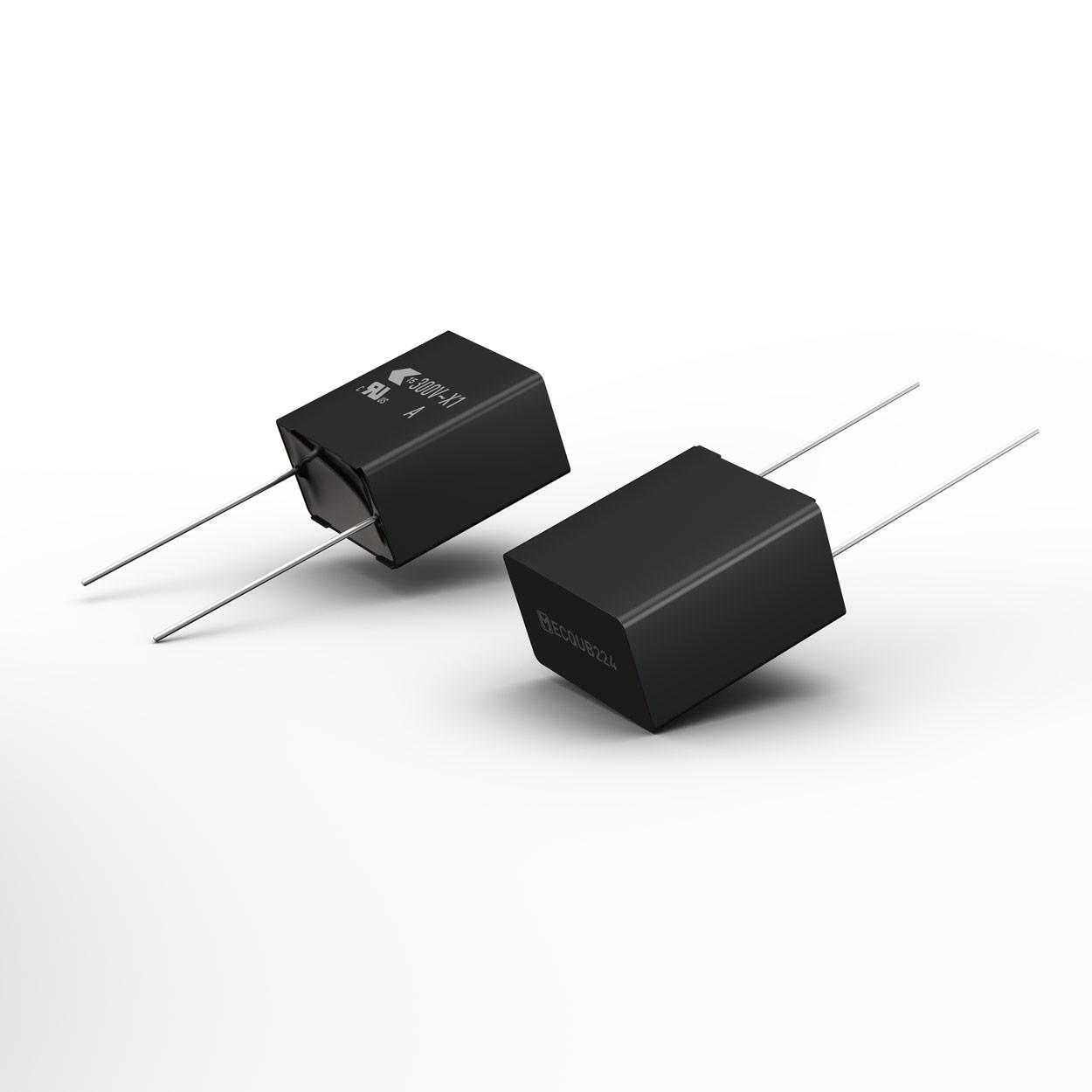 Panasonic ECQUB Polypropylene Capacitor PP, 300V ac, ±10%, 2.7nF, Through Hole
