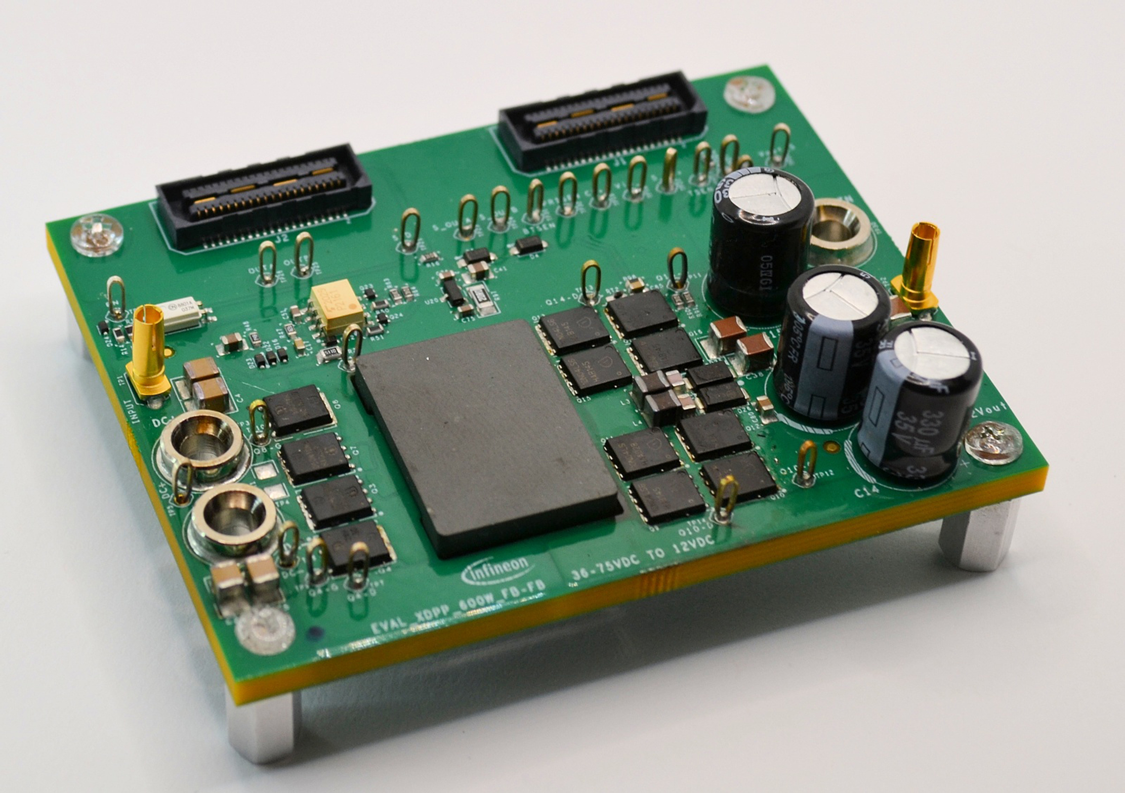 Infineon EVAL_600W_FBFB_XDPP DC-DC Converter