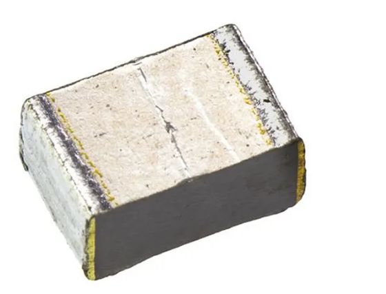 Panasonic ECHU(X) Film Capacitor, 50V dc, 2%, 220nF, Surface Mount