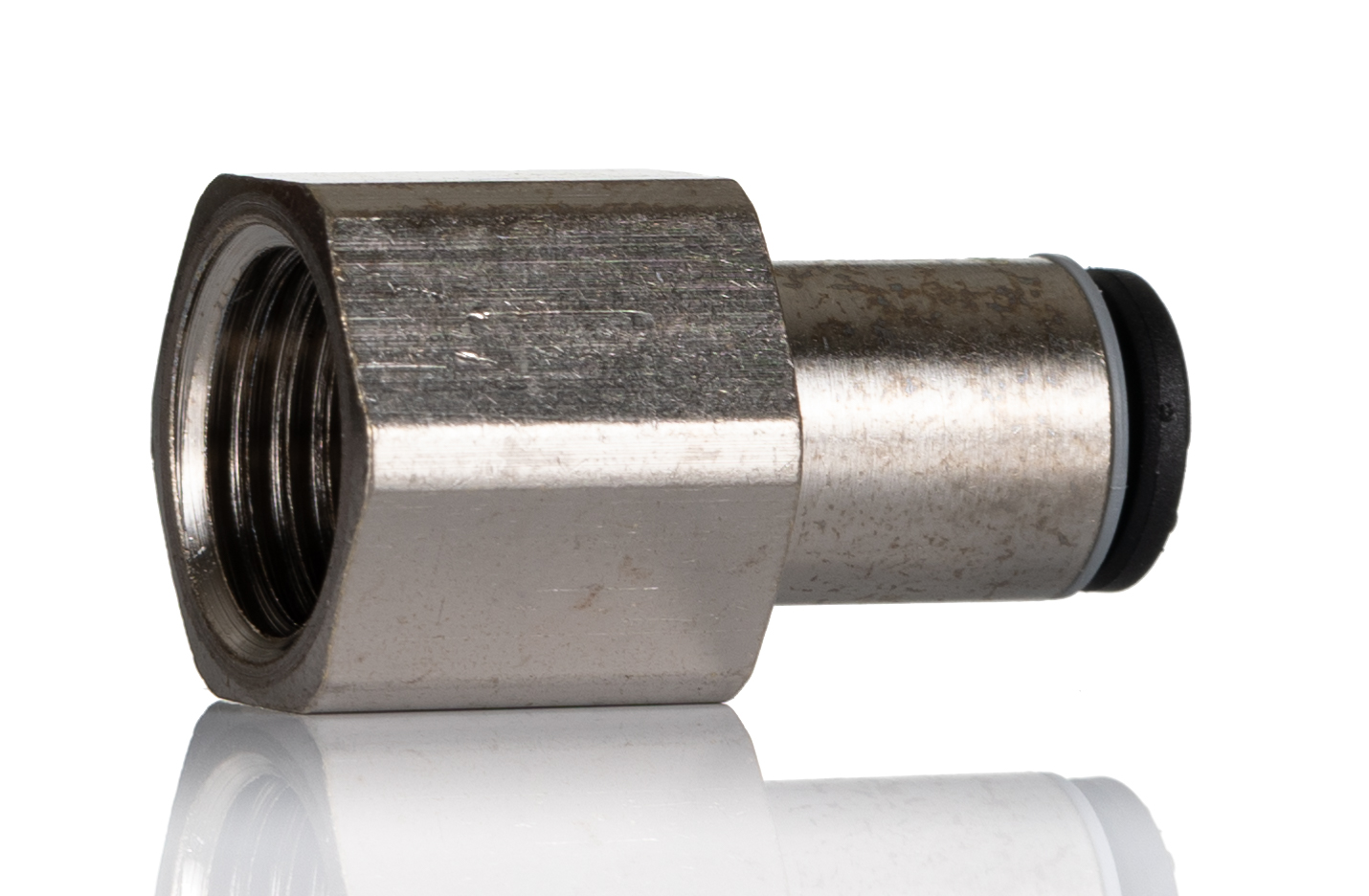 Legris LF3000 Series Straight Threaded Adaptor, G 1/4 Female to Push In 6 mm, Threaded-to-Tube Connection Style