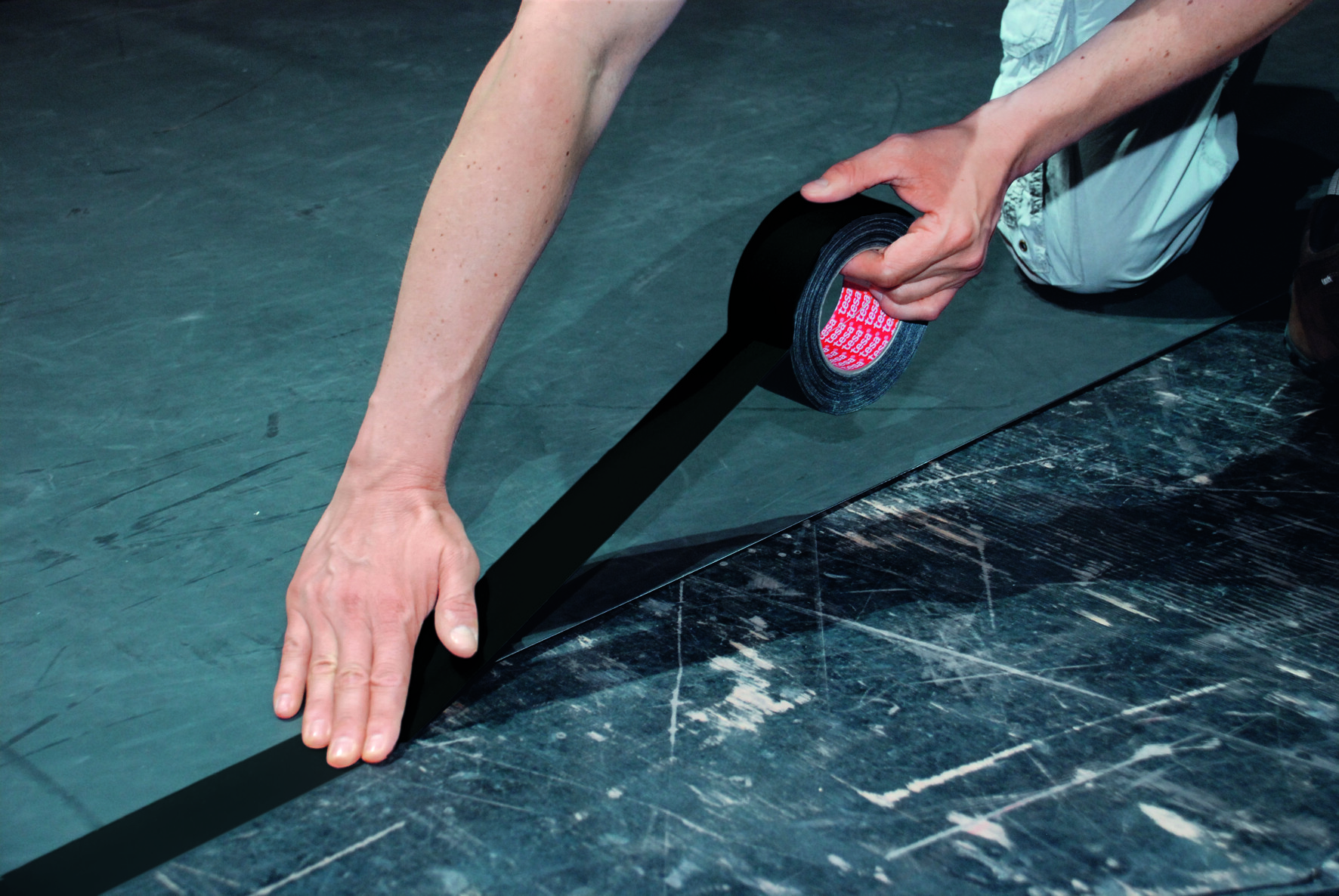 Tesa 4671 Neon Green Rubber Gaffa Duct Tape, 25mm x 25m, 0.28mm Thick