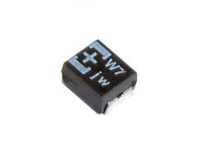 Panasonic 220μF Tantalum Capacitor 4V dc, TPE Series