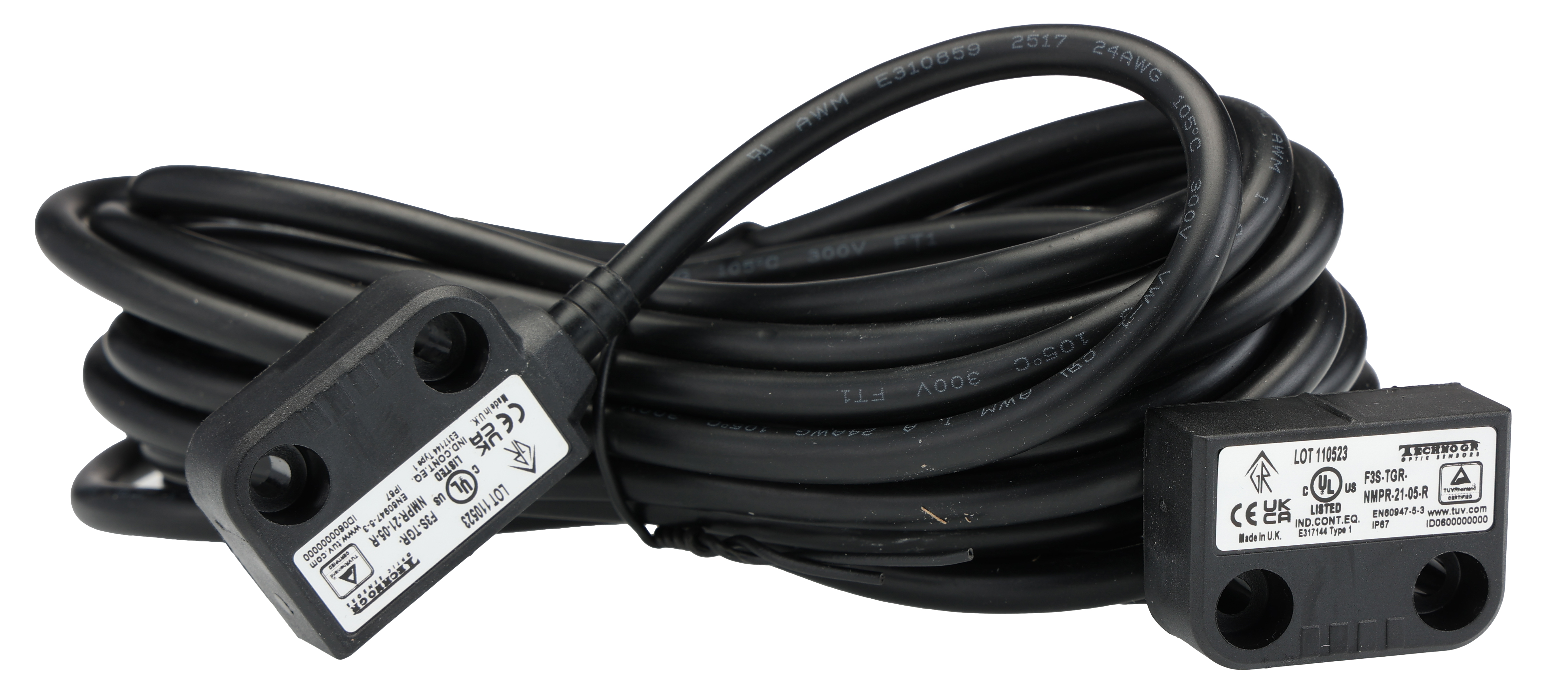 Omron F3S-TGR-NR Series Magnetic Non-Contact Safety Switch, 24V dc, Polyester Housing, 2NC, 5m Cable