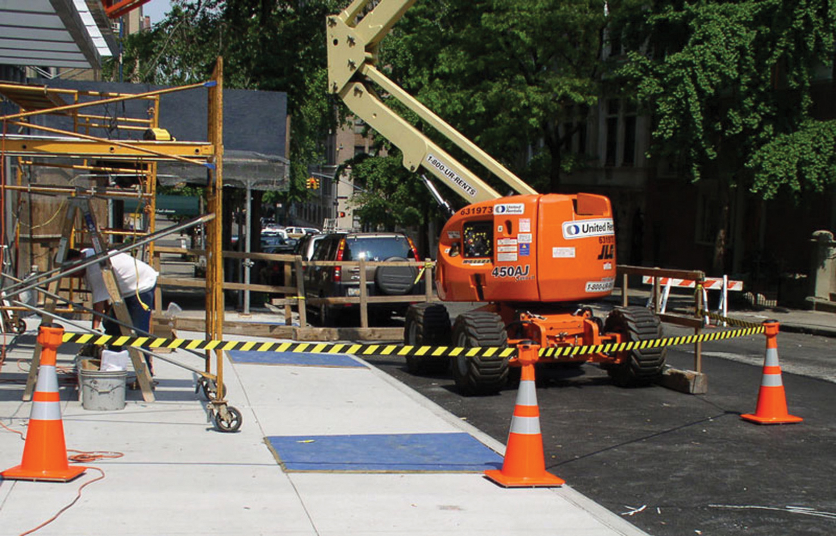 Skipper Black & Yellow Retractable Barrier, 9m, Yellow/Black Tape