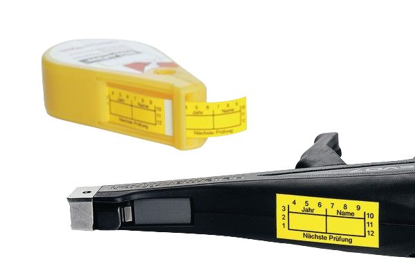 HellermannTyton QNPRUEYPH Black on Yellow Label, 38mm Label Length, 16mm Label Width
