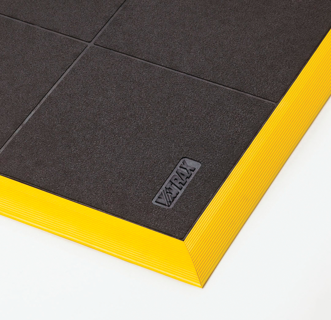 Notrax 556 Natural Rubber Anti-Fatigue Mat, 91cm x 91cm x 19mm