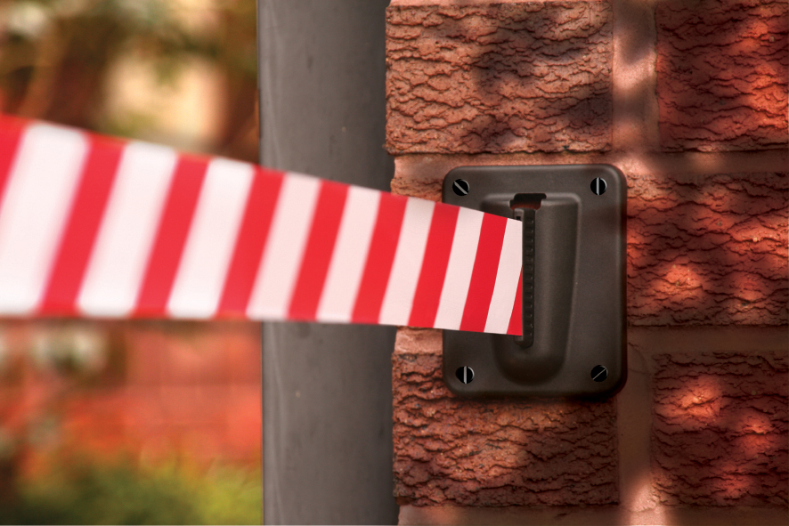 Skipper Black Barrier Clip