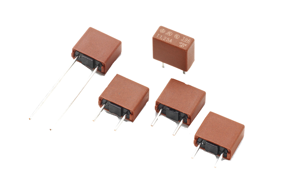 Littelfuse PC Board Non Resettable Fuse, Radial 5A, 125V ac