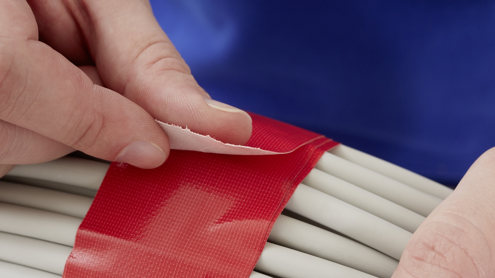Tesa 4688 Red PE Extruded Cloth Cloth Tape, 50mm x 50m