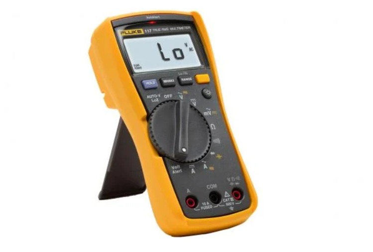 Fluke Fluke 117 Handheld LCD Digital Multimeter, 10A ac Max, 10A dc Max, 600V ac Max