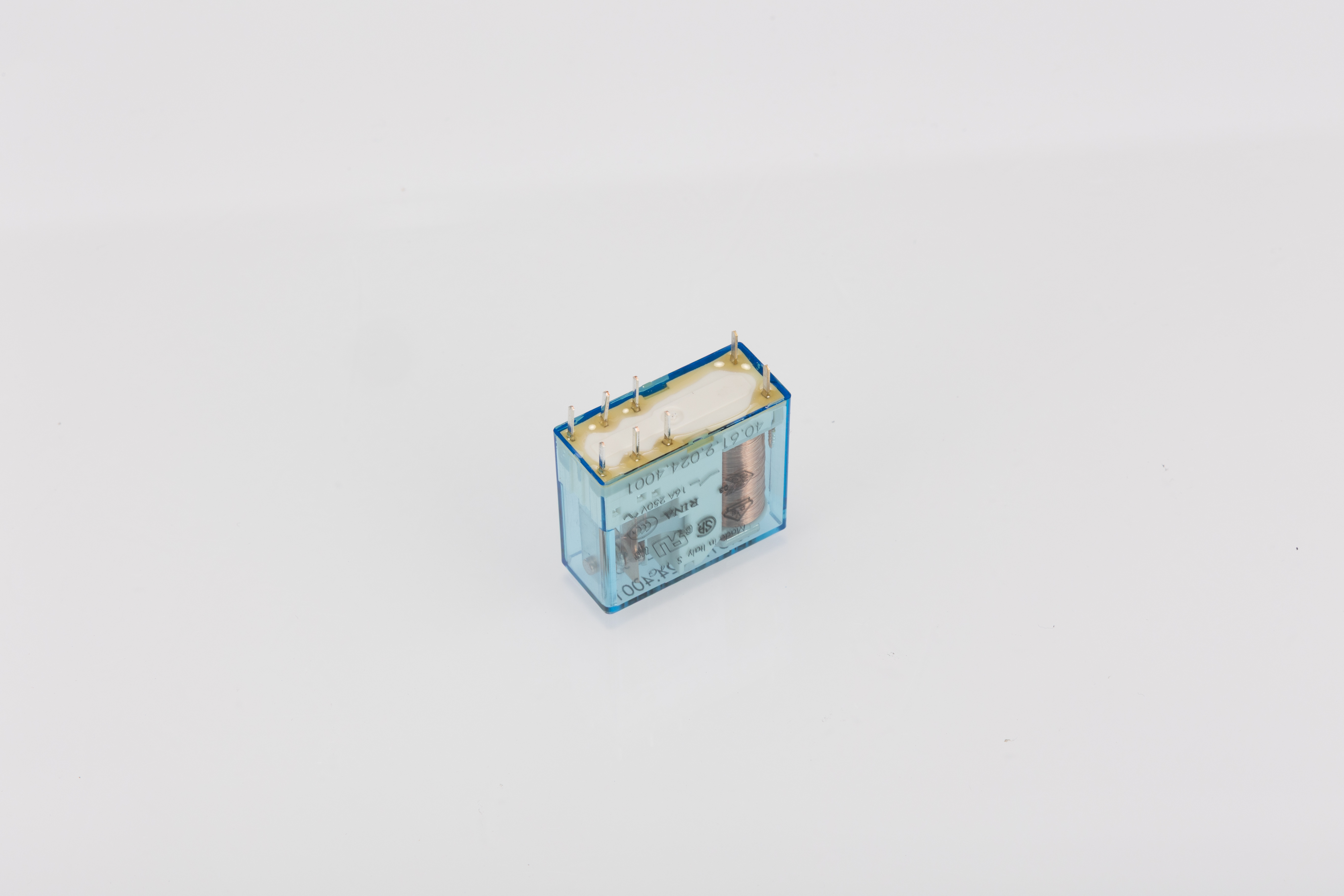 Finder PCB Mount Power Relay, 24V dc Coil, 16A Switching Current, SPDT