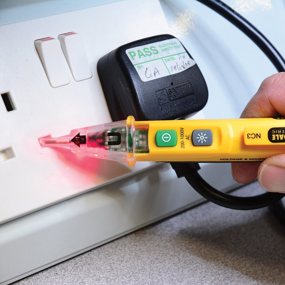 Martindale NC3 Non Contact Voltage & Magnetic Field Indicator >10mT, 200V ac to 1000V ac