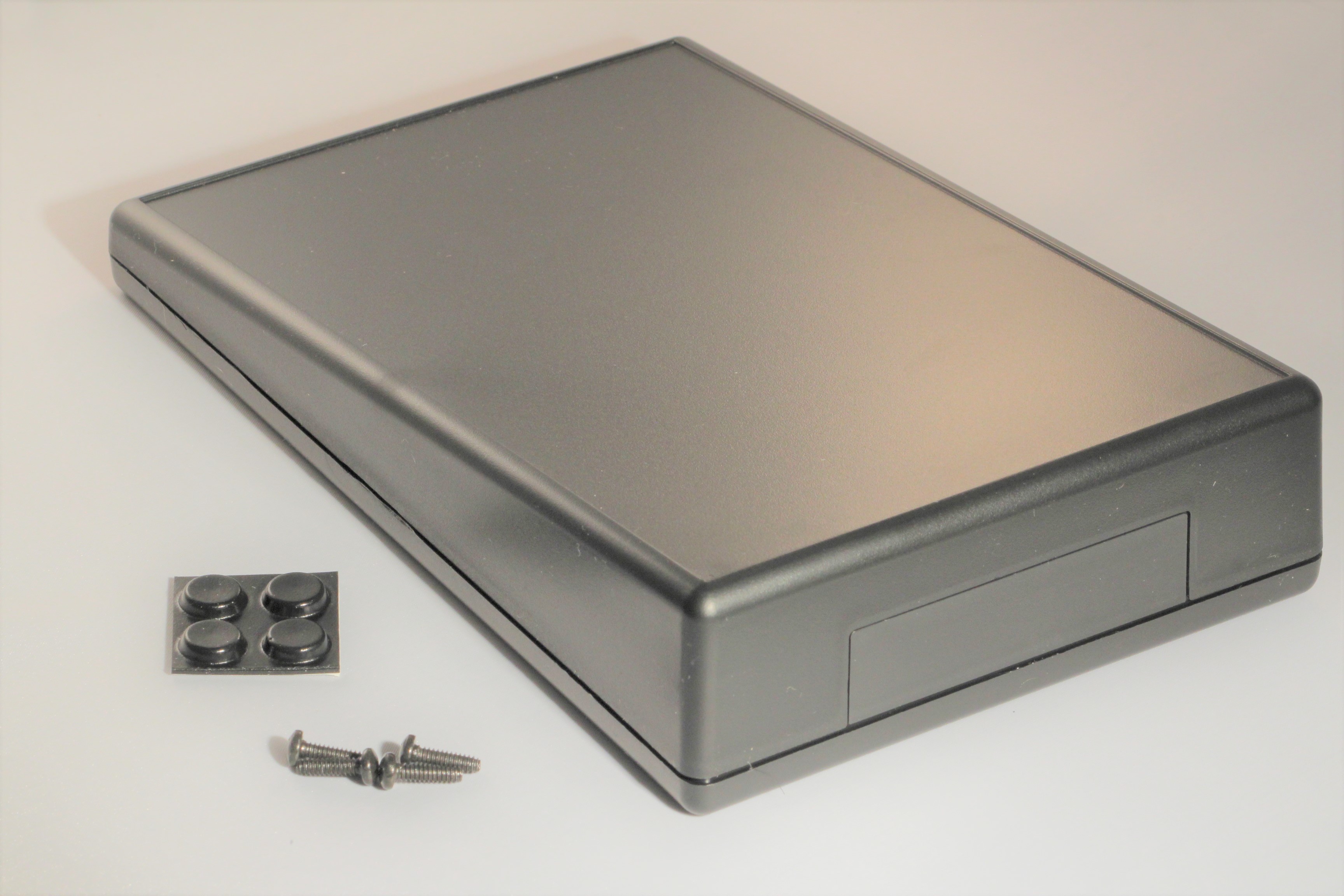 Hammond Black ABS Desktop Enclosure, Sloped Front, 220 x 140 x 41mm