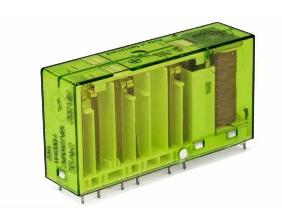 Elesta PCB Mount Force Guided Relay, 24V dc Coil Voltage, 3PDT