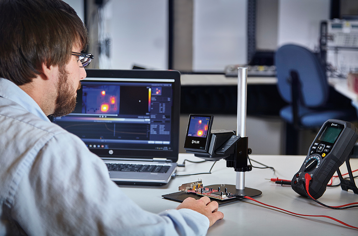 FLIR ETS320 Thermal Imaging Camera, -20 → +250 °C, 320 x 240pixel Detector Resolution With RS Calibration