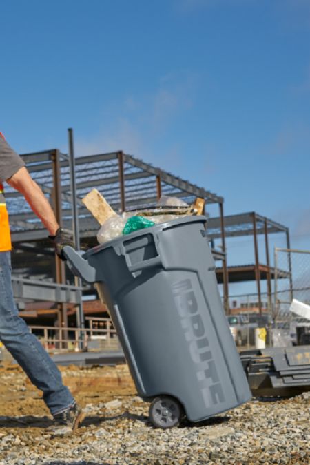 Rubbermaid Commercial Products Brute Wheeled 44gal Grey Polypropylene Waste Bin