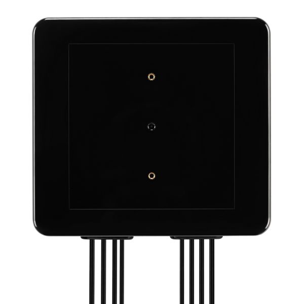 Taoglas MA998.A.001 Square Multi-Band Antenna with SMA Connector, 4G, 5G