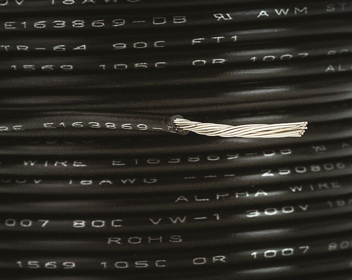 Alpha Wire Premium Series Black 0.75 mm² Hook Up Wire, 18 AWG, 16/0.25 mm, 30m, PVC Insulation, 3055 BK005