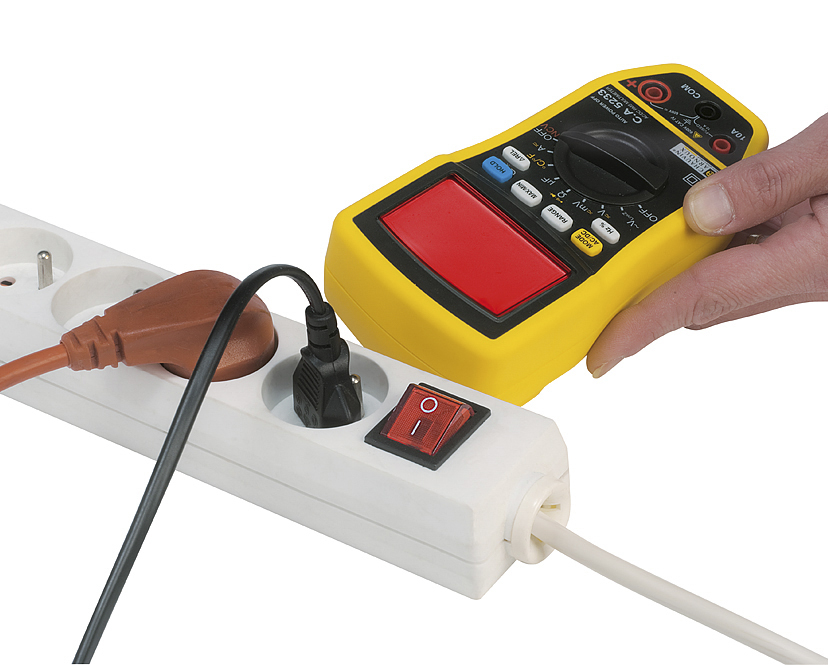 Chauvin Arnoux CA 5233 Handheld Digital Multimeter, True RMS, 10A ac Max, 10A dc Max, 600V ac Max - RS Calibrated
