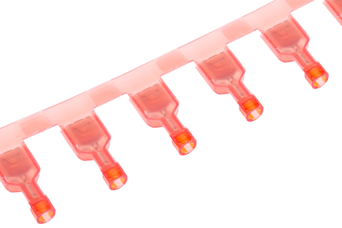 TE Connectivity Ultra-Fast Plus .250 Red Insulated Female Spade Connector, Receptacle, 6.35 x 0.81mm Tab Size, 0.3mm²
