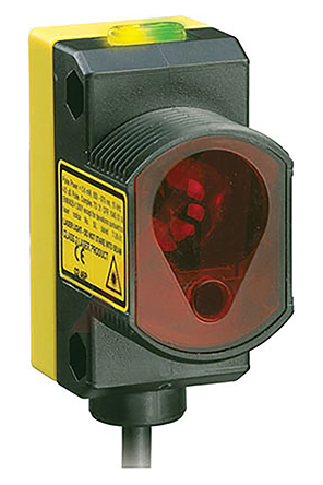 Banner Retroreflective Photoelectric Sensor, Barrel Sensor, 6.5 m Detection Range