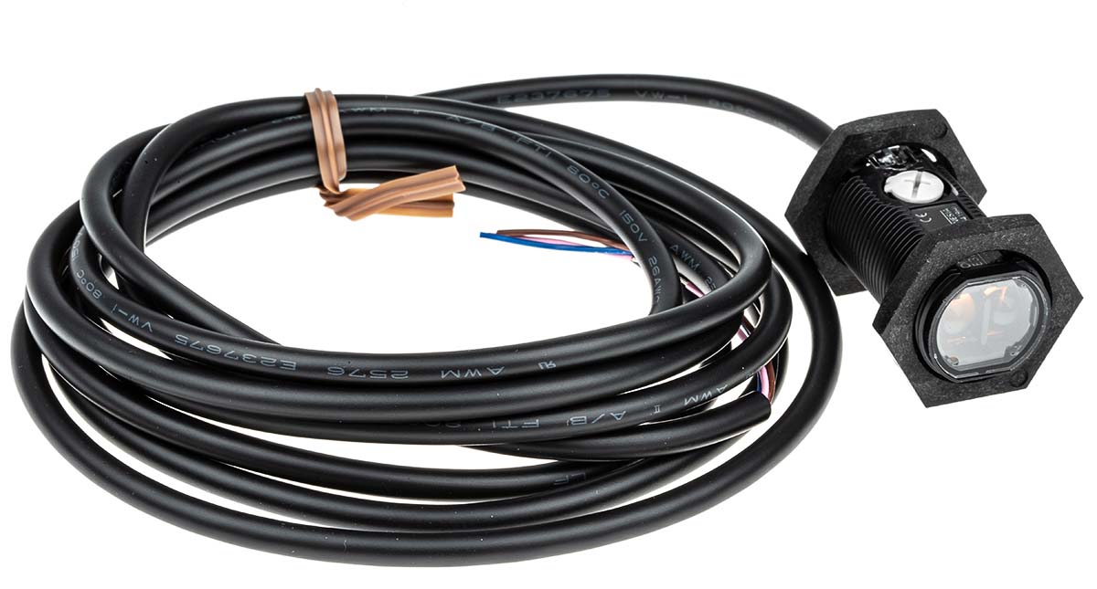 Omron Retroreflective Photoelectric Sensor, Barrel Sensor, 100 mm → 4 m Detection Range