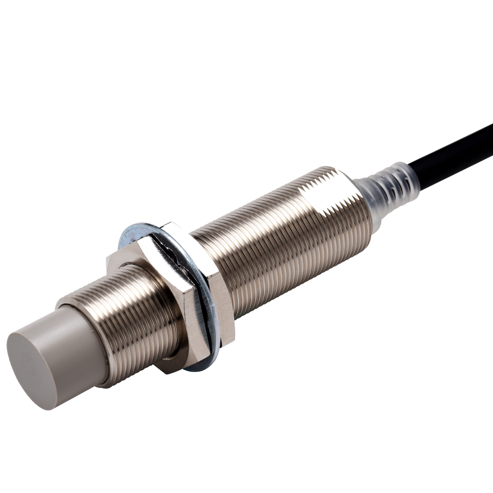 Omron Inductive Threaded Barrel Proximity Sensor, M18, 16 mm Detection, PNP NC, 10 → 30 V dc