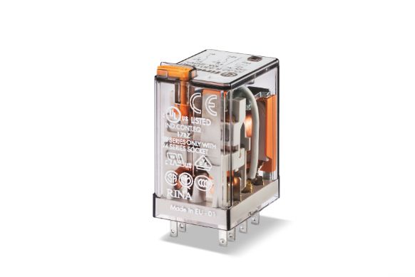 Finder Plug In Relay, 6V dc Coil, 10A Switching Current, DPDT