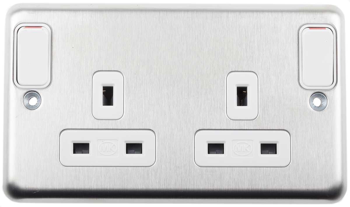 MK Electric Silver 2 Gang Plug Socket, 2 x 2P + E Poles, 13A, Type G - British