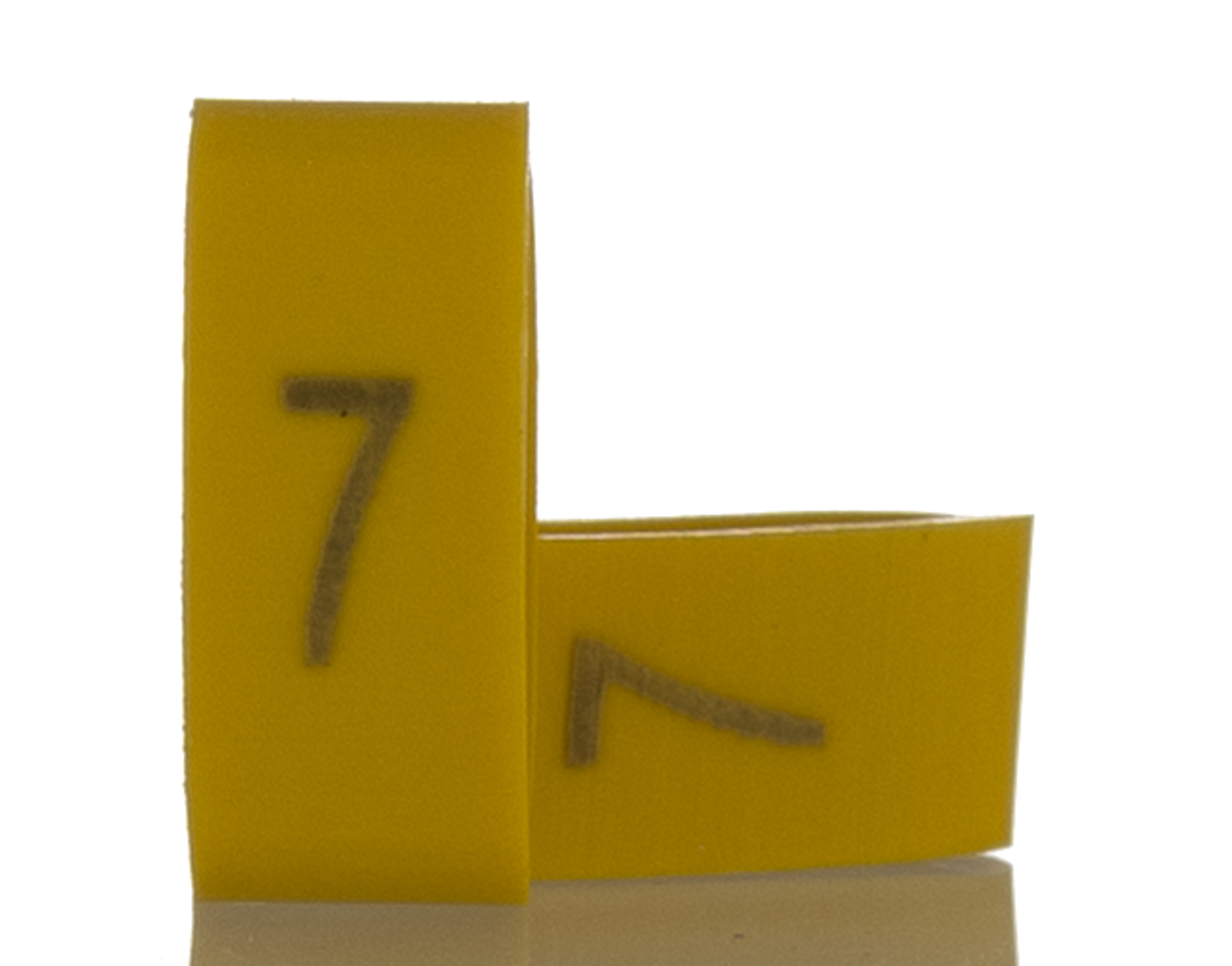 HellermannTyton Ovalgrip Slide On Cable Markers, Black on Yellow, Pre-printed "7", 2.5 → 6mm Cable, 901-10485