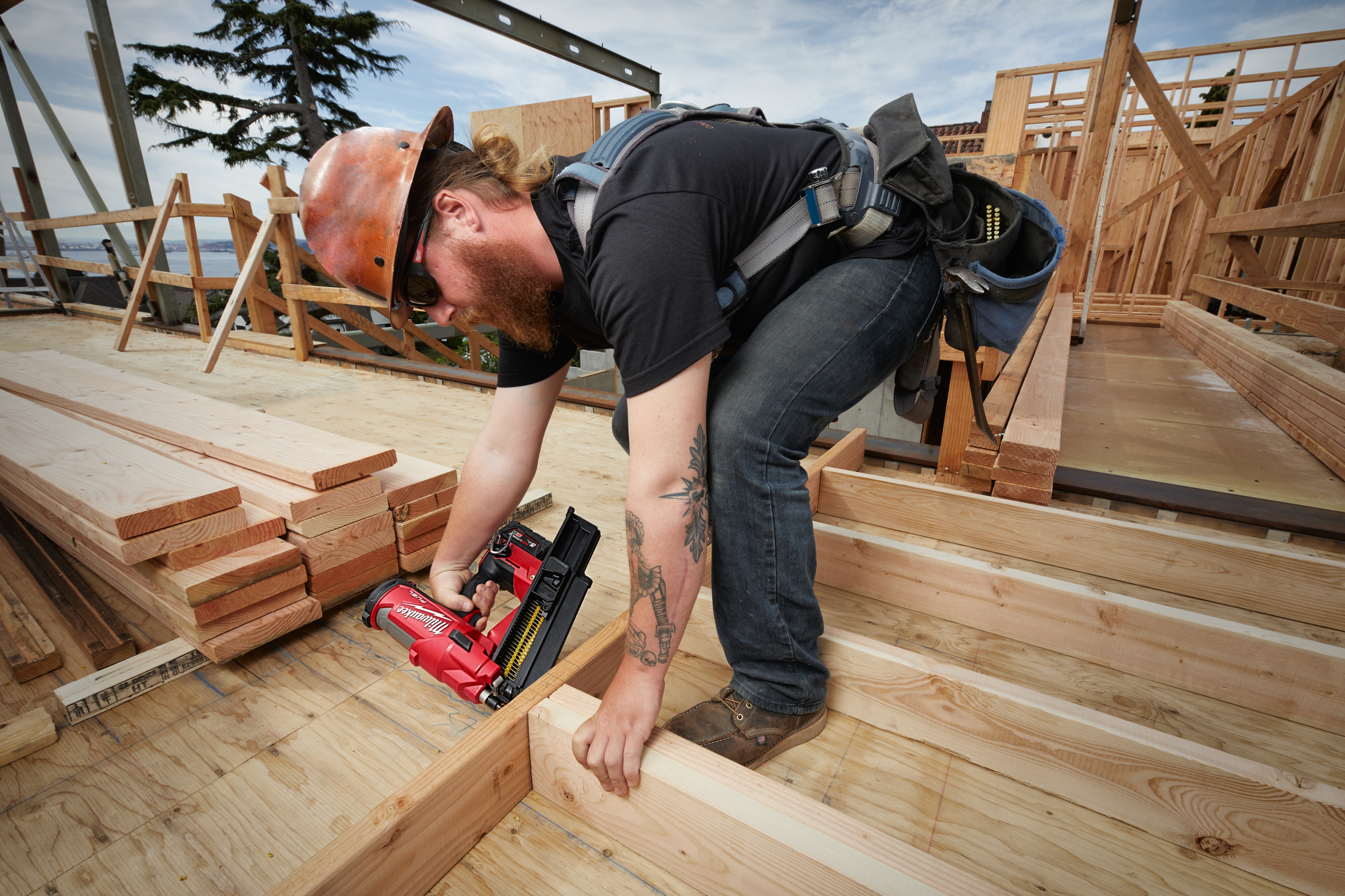Milwaukee 90mm Cordless Nail Gun, Cordless