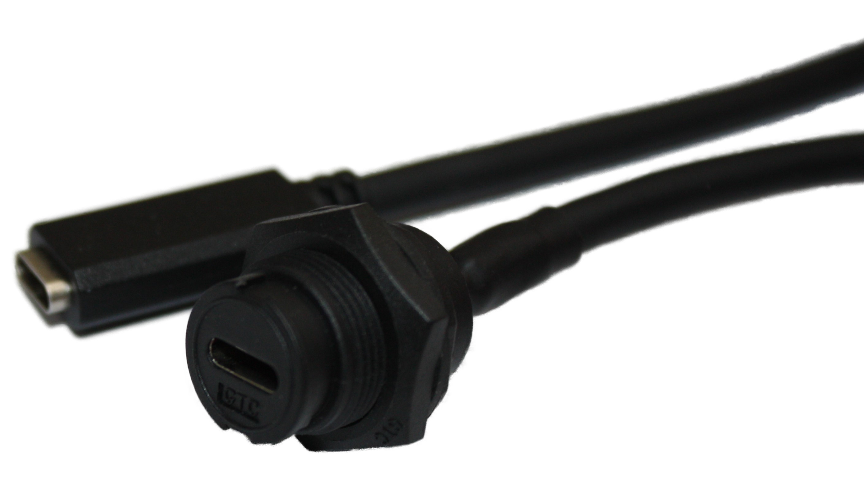 RS PRO Straight, Panel Mount, Socket- Single Port Type C 3.1 IP67 USB C Connector