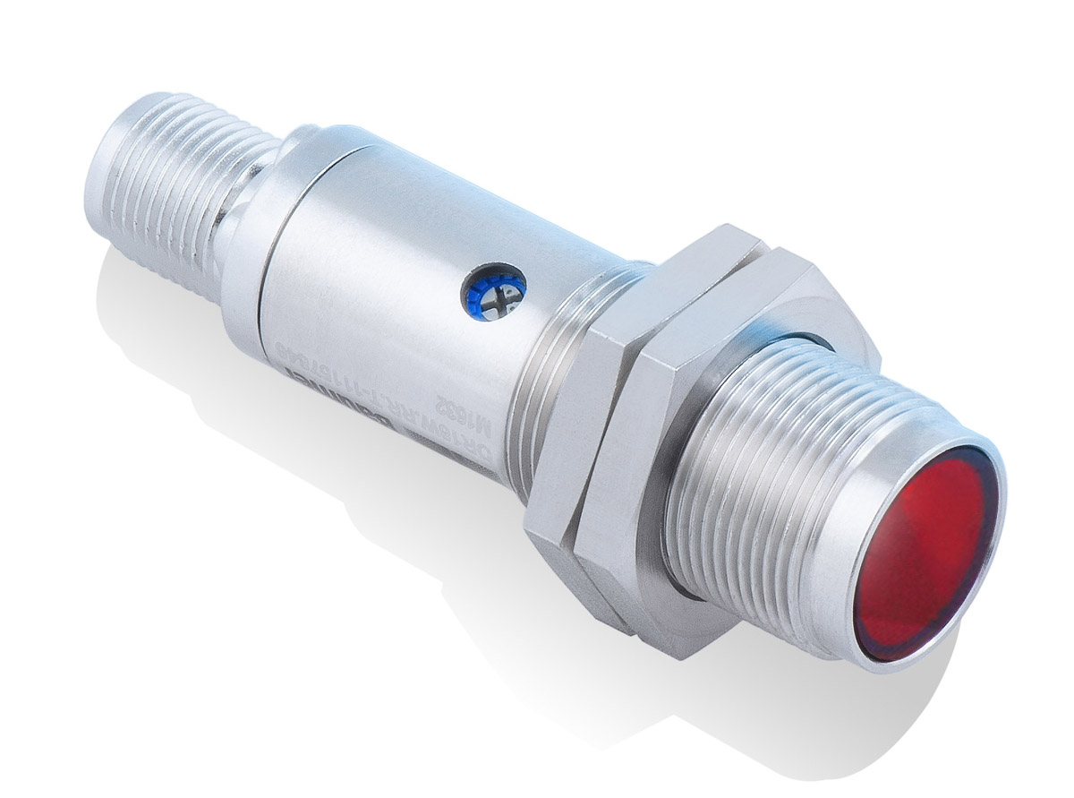 Baumer Diffuse Photoelectric Sensor, Barrel Sensor, 0 → 800 mm Detection Range