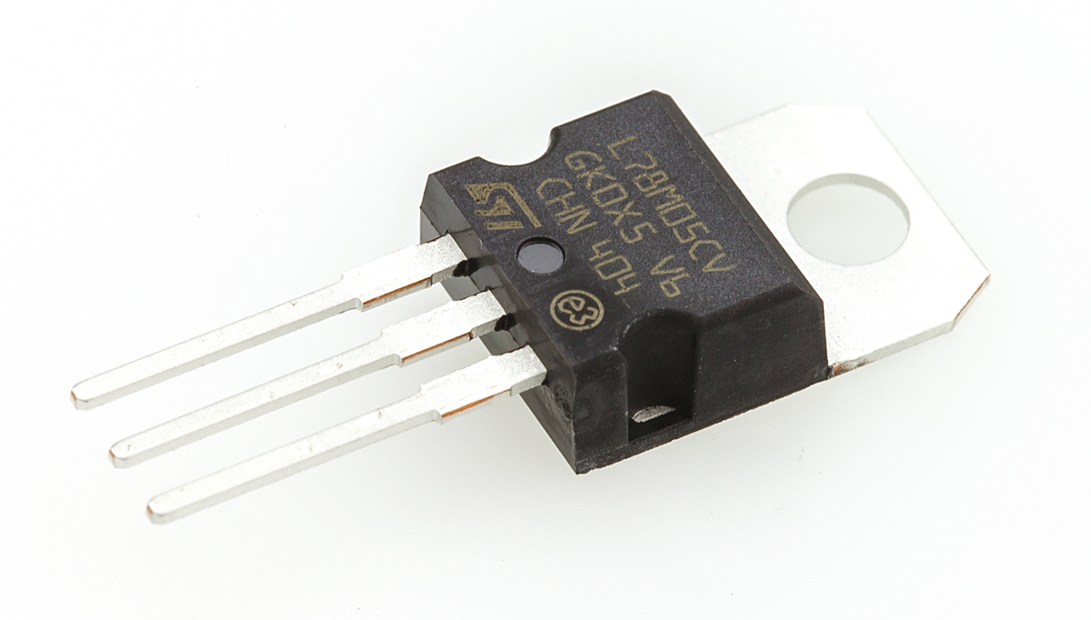 STMicroelectronics, Voltage Regulator 35V TO-220 3-Pin