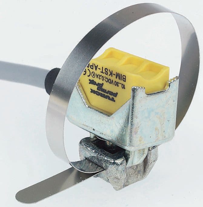 Turck Inductive Block Proximity Sensor, 8 mm Detection, PNP NO, 10 → 30 V dc
