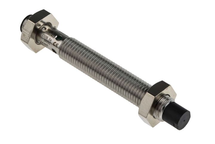 Omron Inductive Threaded Barrel Proximity Sensor, M8, 4 mm Detection, NPN NC, 12 → 24 V dc