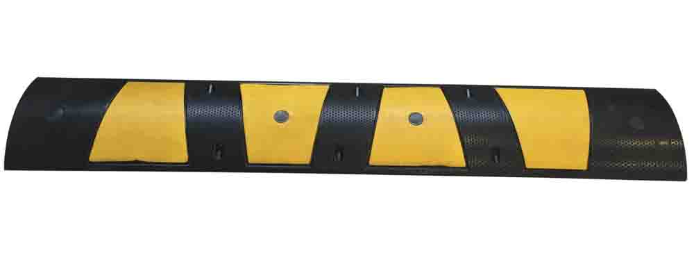 RS PRO High Visibility Rubber Speed Bump, 1.83 m x 300mm x 50 mm, 30km/h Speed Limit
