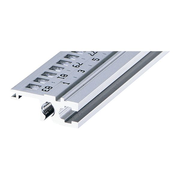 nVent SCHROFF Horizontal Rail, 432mm Depth, 84HP