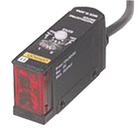 Omron Diffuse Photoelectric Sensor, Block Sensor, 10 mm → 200 mm Detection Range