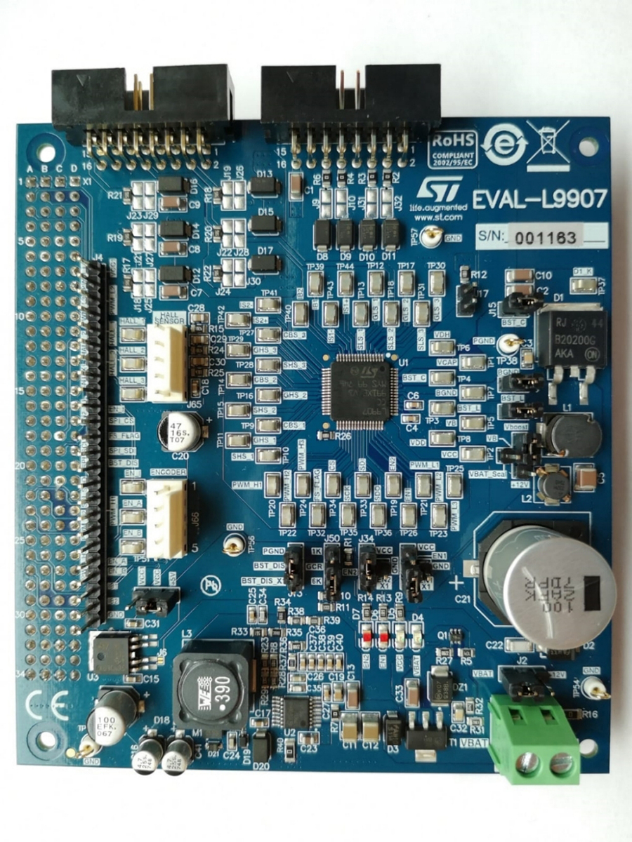 STMicroelectronics Evaluation Board Power Management for L9907 for L9907 Highly Integrated 3-Phase BLDC Motors