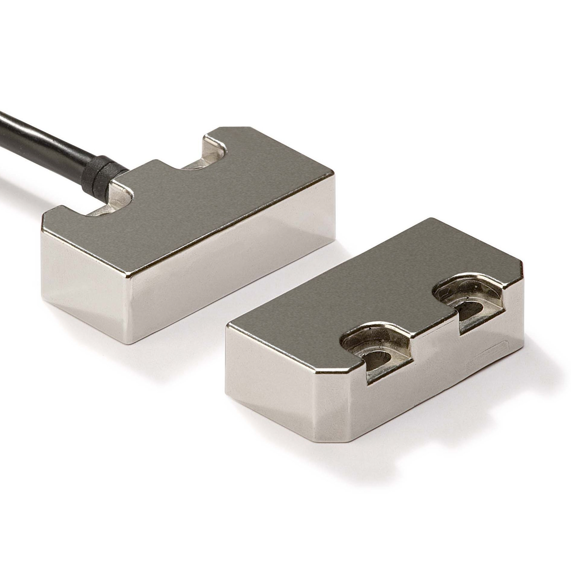 Omron F3S Series Magnetic Non-Contact Safety Switch, Stainless Steel Housing, 2NC, 2m Cable
